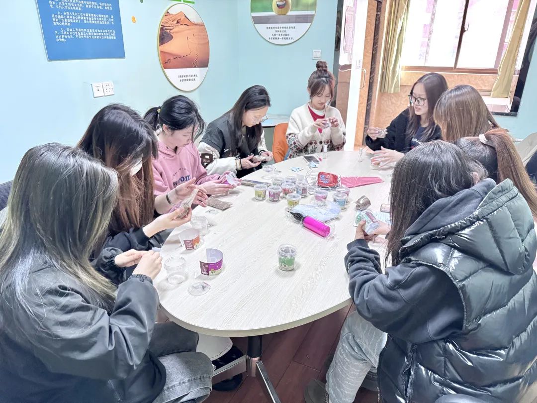 会计学院开展“播种春天 爱在自然”主题活动